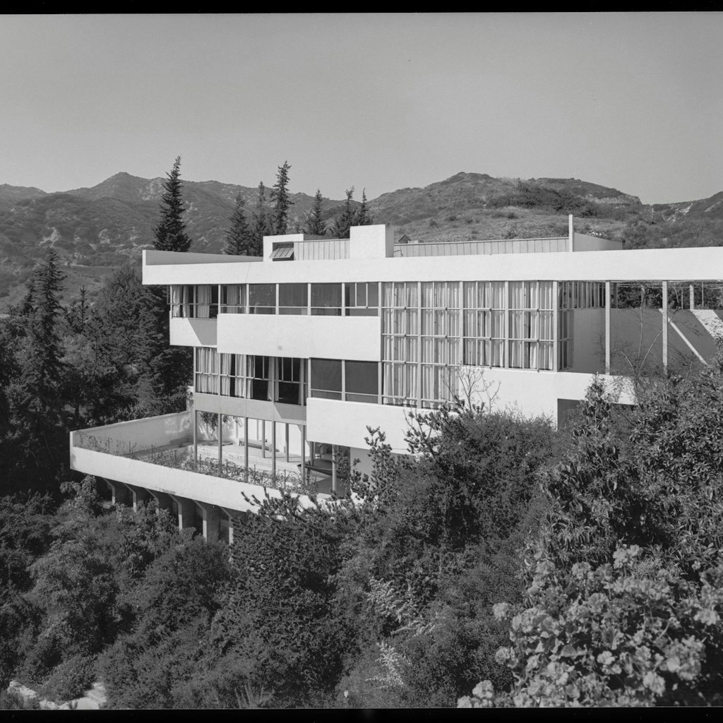 Figure 2: Lovell Health House, Richard Neutra Architect, Los Angeles CA, 1927-29, Willard D. Morgan, photographer